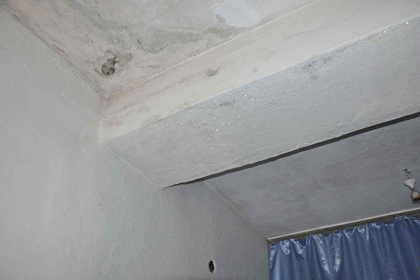 Batmanlı engelli vatandaş, evinin onarılması için yardım bekliyor